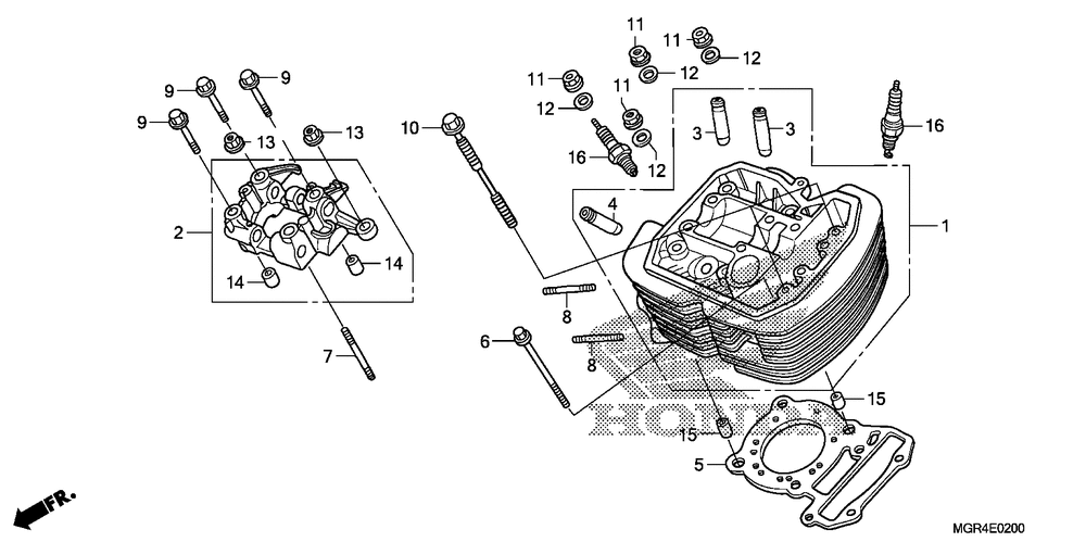 Front cylinder head